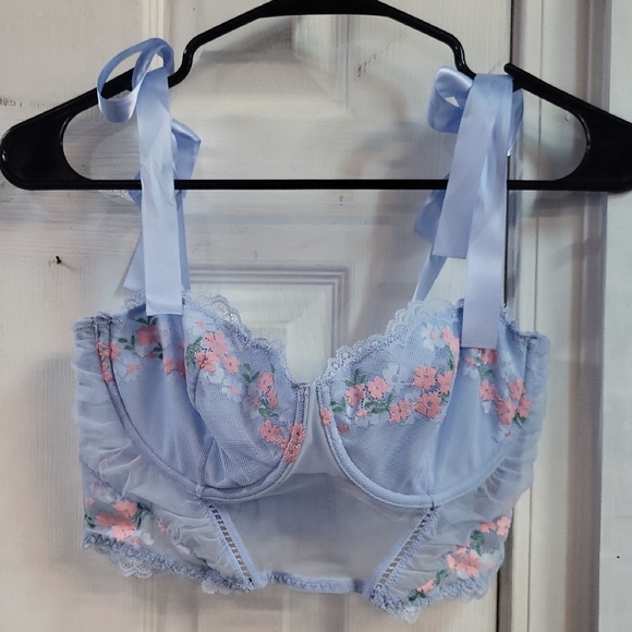 Auden Other - Auden Lace Bralette in Blue and Pink, Size M
